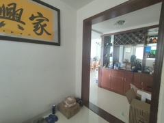 house_img