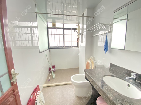 295BE56F-16C9-403C-AD5B-B9BC2EEDE971