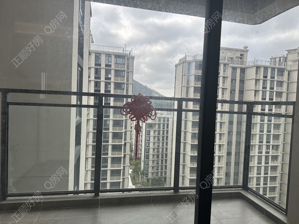 990C4FD1-E922-4F06-90D7-2EC5DD5A3A98