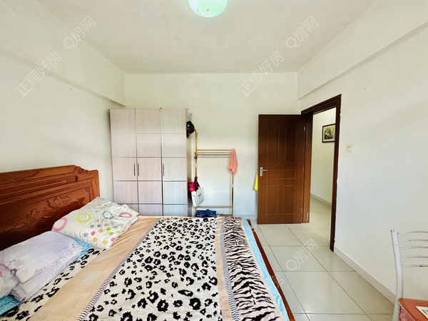 B87A40AE-10BF-43CE-90EC-31FD179BBE42