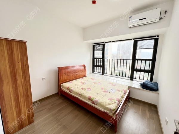 570817AA-A798-4A4F-9125-9909A80D22E3