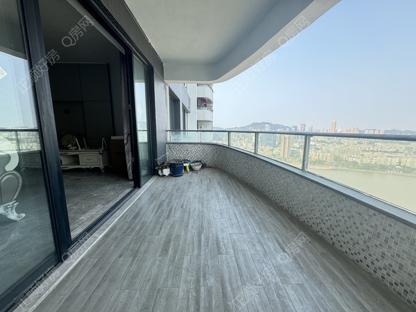 VR看房