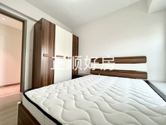 E49DCFE7-EF23-4E57-B25A-46CC330D40F1