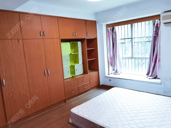 B9A37121-CDD0-48B0-8960-040DC4D08519