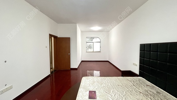 珠海香洲东洲花园190万126平米3室2厅1卫二手房