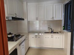 AF0F18F7-F679-498B-A82C-0019C7F58B09