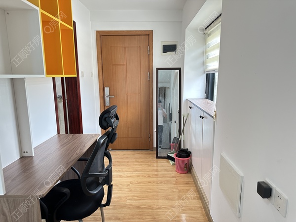 743f8f45c2ac59c59d24d8faa30be0e9