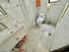 10859185-4FA0-4288-8A59-E69978C7526A