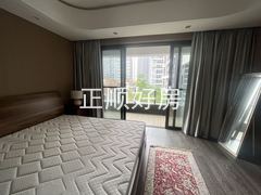 2CAC99F1-0C42-42B9-82A0-110619199BA2