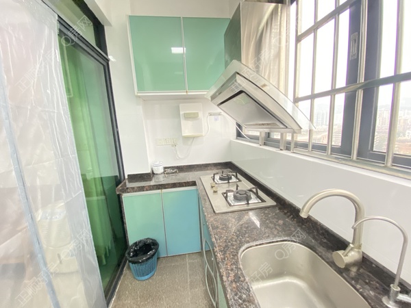 4C71092E-69CA-43D5-AEF0-8A92AEFF4464