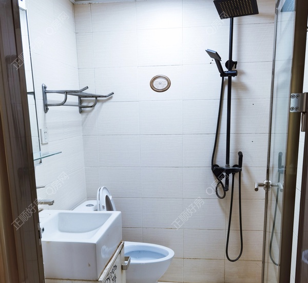 2E779BB4-1F3A-4791-A0F5-32809387A279