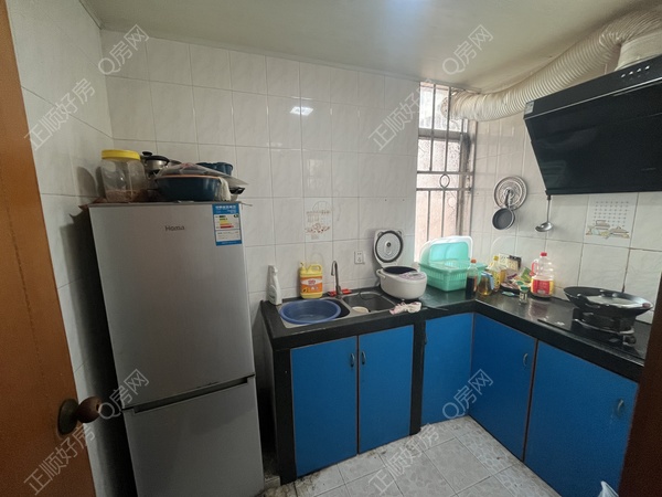 941FEF57-10C8-42E2-A64A-0CE4375E7CA6