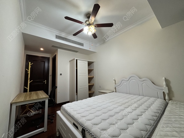 70D2EA38-B1F4-44F1-83C1-0B252239DA8D