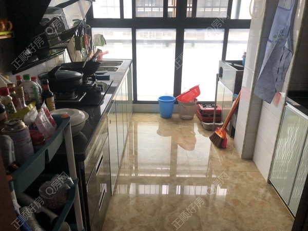 D5988AF5-737F-4085-A7F4-54C76ABA8F08