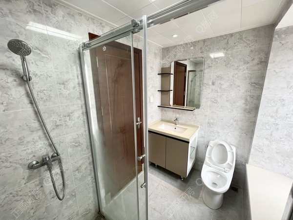 7E327BBE-4B70-4613-8A74-4AB6C3D4B0AB