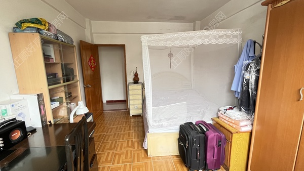 18796529-5253-4D1F-9C7C-FAEC194F9128