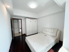 3D8F2626-E102-424C-A452-0BE91E9EE320