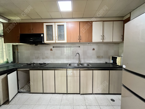 15625FCD-9F26-4F67-A26D-44805AD1A0D9