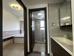 CA927F89-9947-4E41-BB26-CB52C522E04A