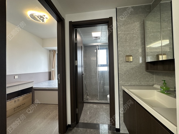 CA927F89-9947-4E41-BB26-CB52C522E04A