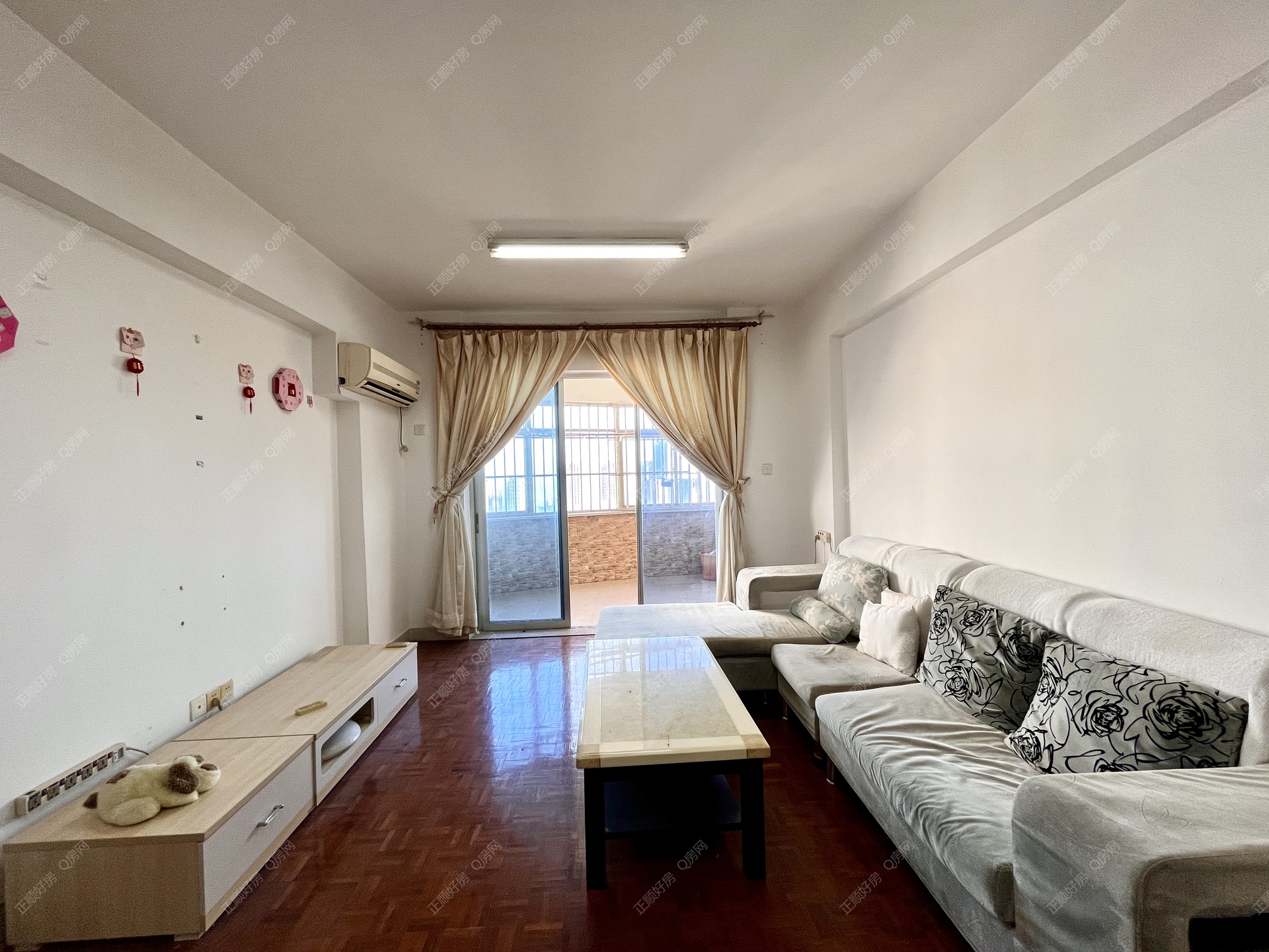 海湾花园 3房2厅2卫 精装 143.30平