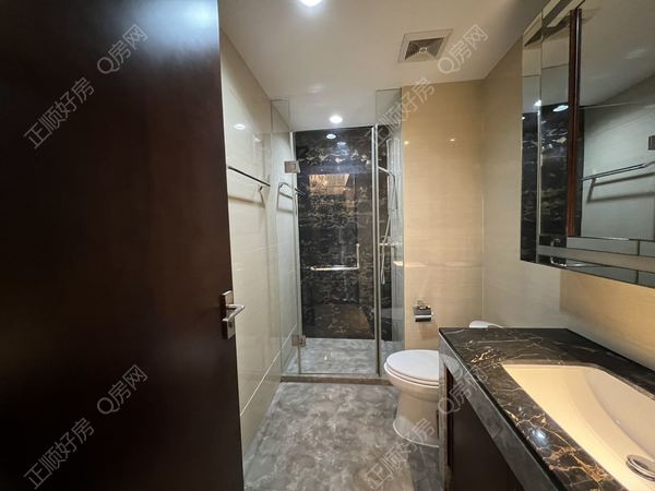 22B5D092-74D6-4E8C-9057-5CE46E5E2943