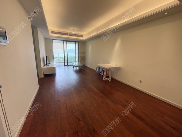 5D0C302D-7C36-49C8-A4D7-EBB62F017D1B