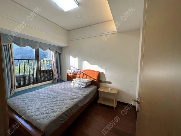 01F2B9B7-345B-4CD9-A21E-AEFF13E50BED