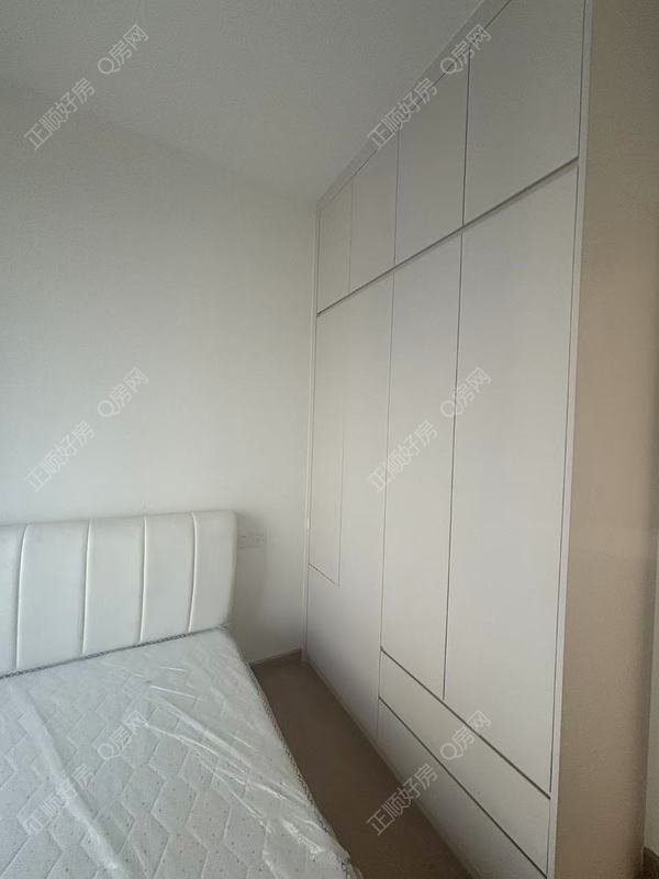 3E562116-C1E7-46A4-A9D1-5A55CDCCEE6A