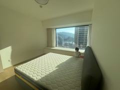 42C12BA0-42F1-4DC5-A9B7-BD15471809A8