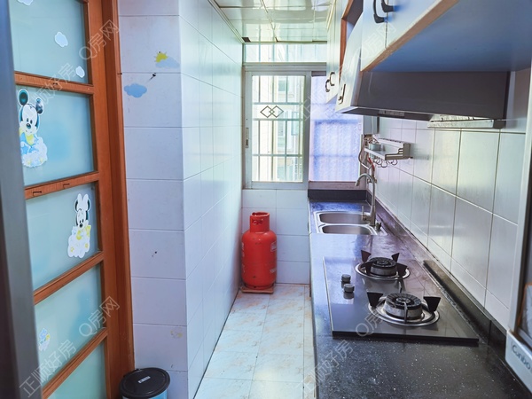 20AC6EED-4CF1-46CE-A4E4-FBA1A3A93816