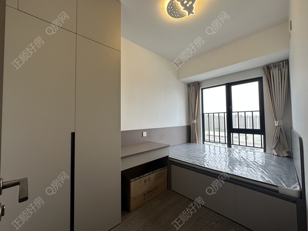 6BDE7993-94EE-48D6-8561-418227098292