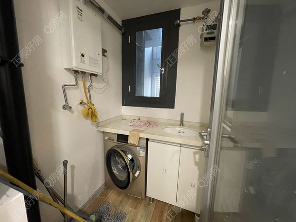 1925123D-2147-492C-A82D-919FF81DB3D8