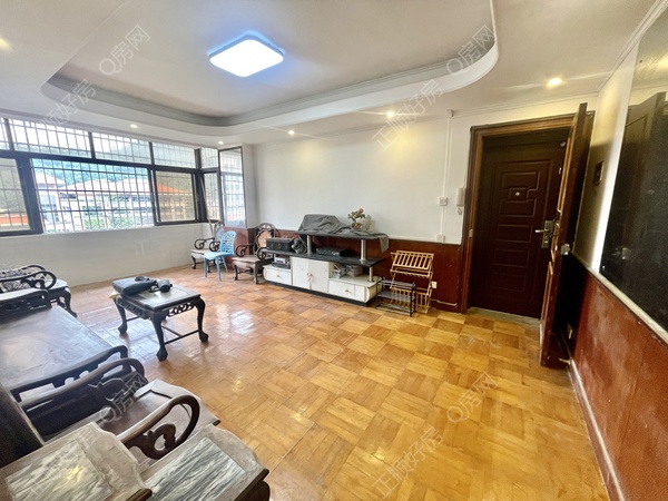 3316D104-8EDD-4B00-8757-2932B9878BE1