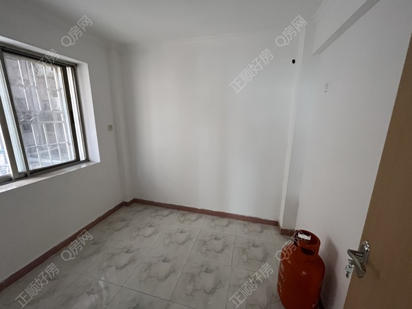 F9AB2029-2733-4425-A24A-434E67723C89