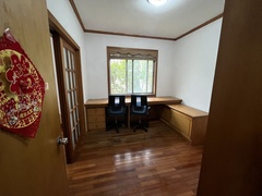 B2491A31-CA6C-4201-B281-6AD109811F4A