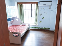 D9A72C3A-69F7-40F1-83E4-72ADF56EDDE8