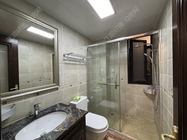 7D4D60B7-6144-415F-B6D5-44BBBBA99852