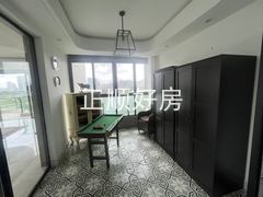 C87396B8-30FB-4F87-B543-65C040F65F7E