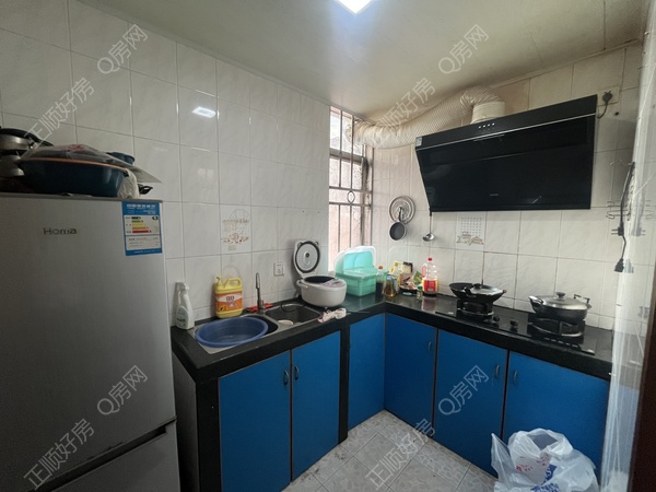 AF9D9431-BE94-484C-AF59-F85823E98118