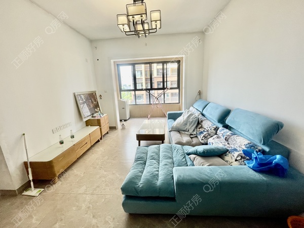 2DD9864B-AC49-432C-AF2E-F9E802558F86