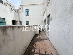 二楼阳台