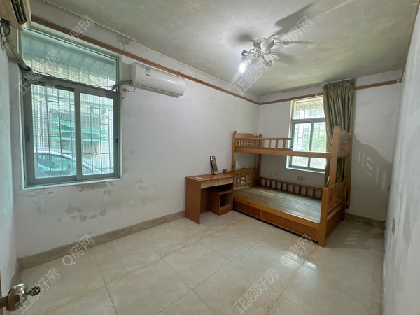 F1E63EC7-DF99-4C16-ADAC-4C75958C81AD