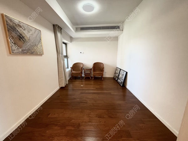 37A08FDB-CF51-481D-94E7-8A8DD400CB27