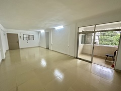 5AABFFE8-E09B-4507-905E-262143A55C13