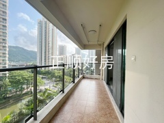 49998EDB-3F7C-4B81-87E9-80D1AE180474