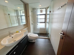 531F6A46-8BB2-4C1E-A76C-44DF4A42A13F