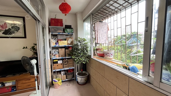 CF7F934E-52D9-4963-90C7-8D73F1107093