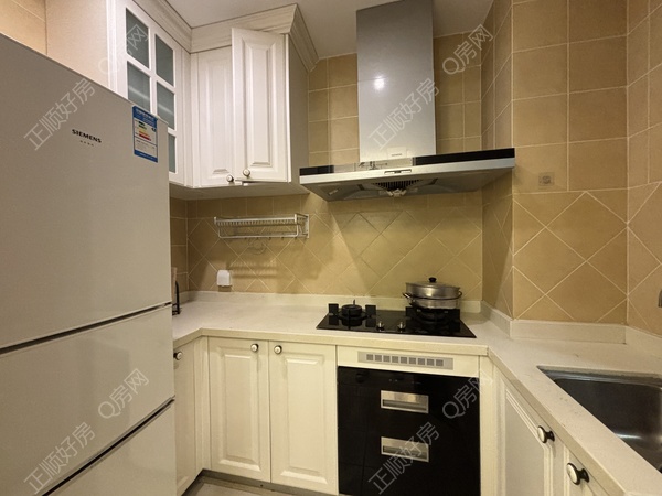 F152FAC3-8C48-41E5-B523-62546D8D5275