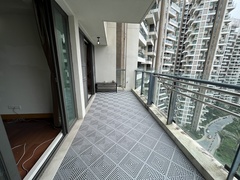 D413502D-DC35-4A50-A3EF-43D87F2E9238